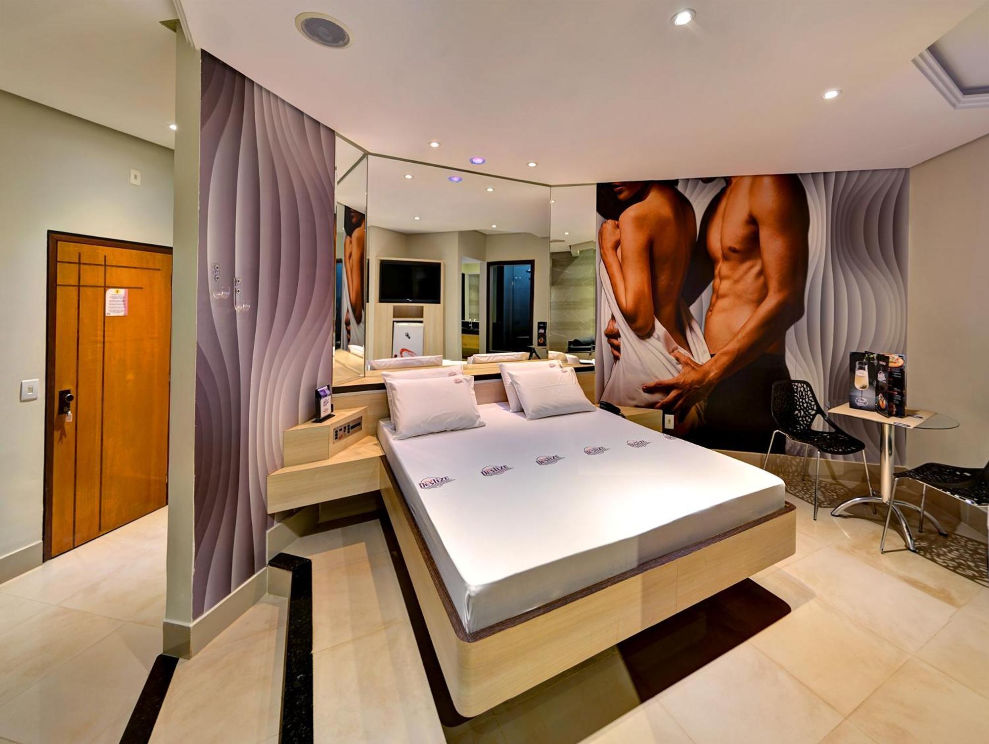 Deslize Motel 4 Uberlândia Екстериор снимка